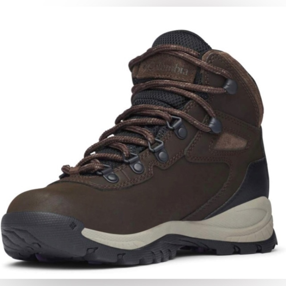 Columbia Women's Newton Ridge Plus Waterproof Hiking Boot 🥾
